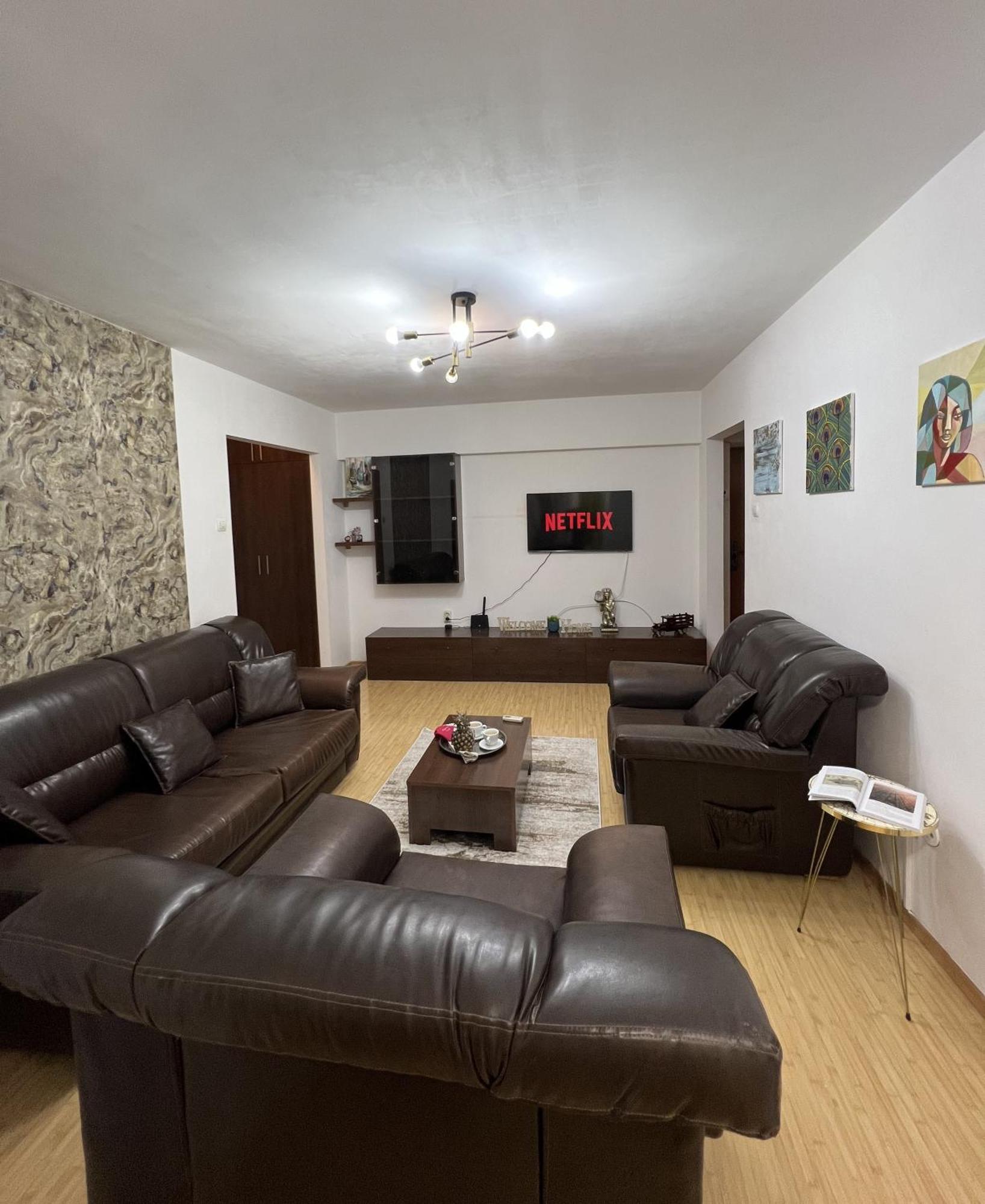 Kiwi Apart-Hotel 1Br Wi-Fi Free - Close To Old Town - Cozy Location - Shorter Or Longer Stay - R&M Boutique Bukares Bagian luar foto